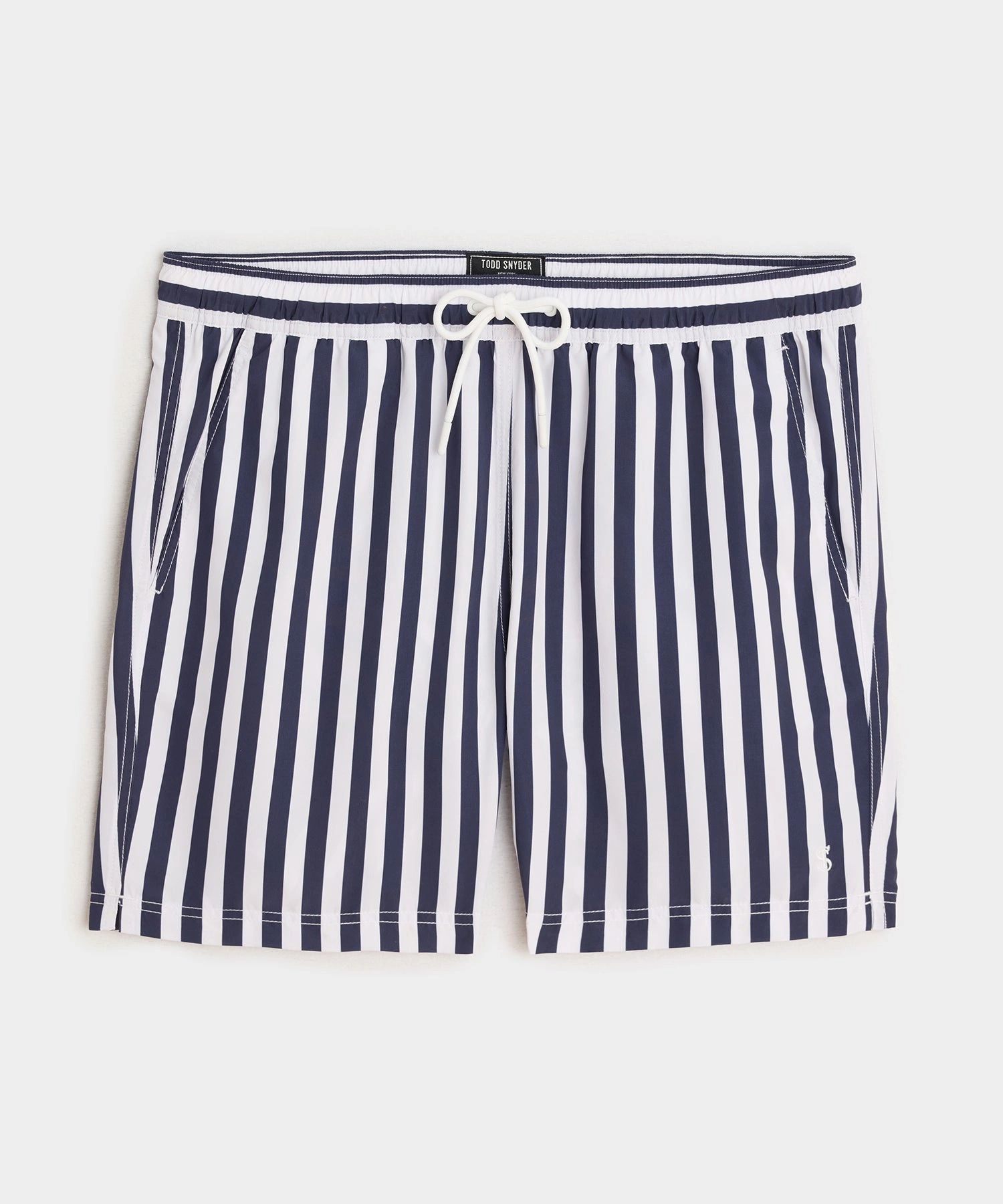 Montauk Vibes: Your Ultimate Swim Trunk. Dive In.